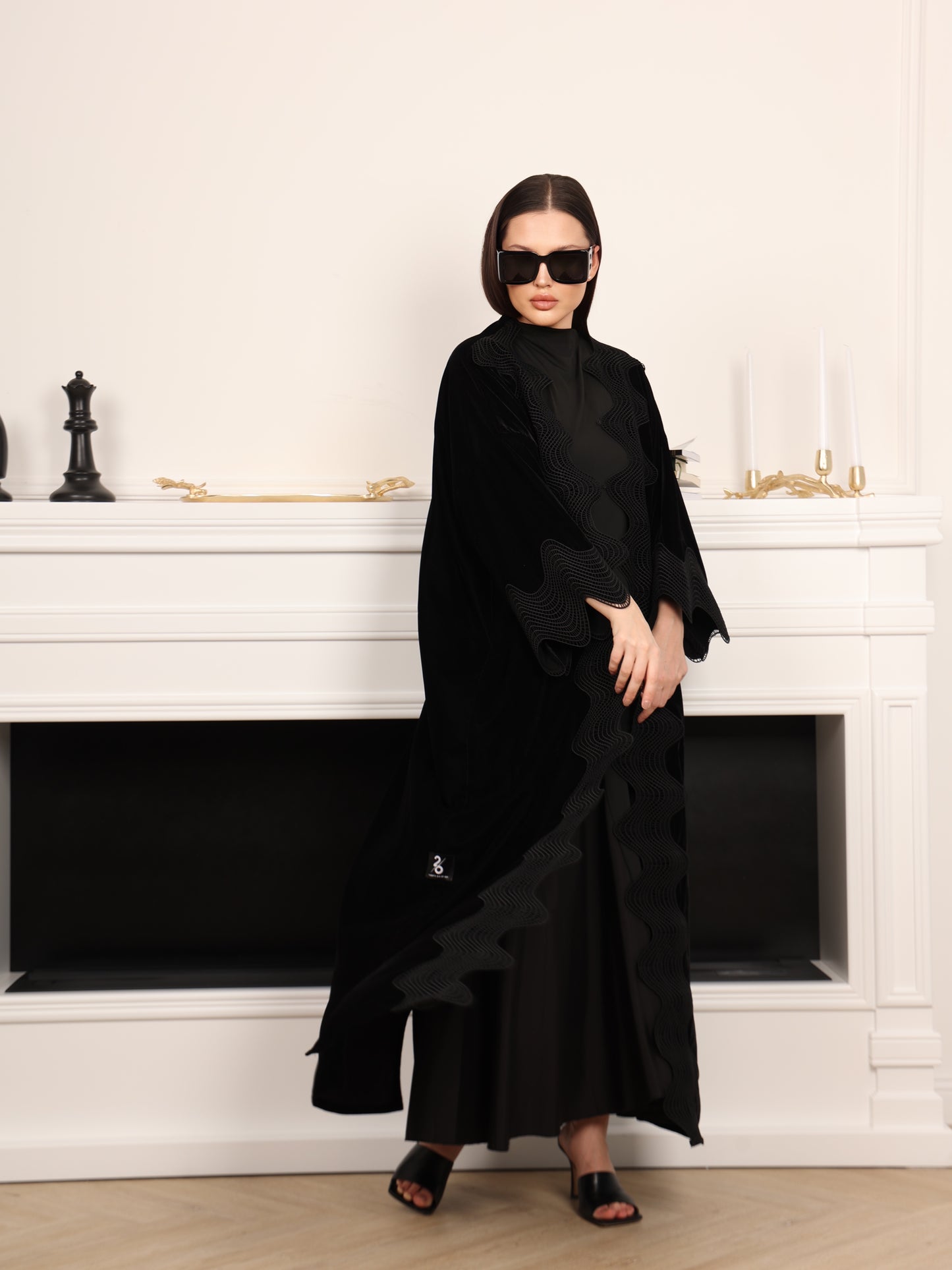Velvet | Black